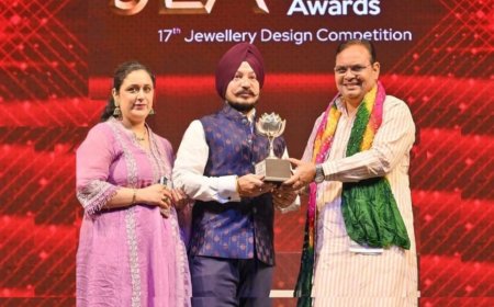 Bhalla’s Unmatched Craftsmanship Shines at JAS-25, Bags Jewellery Eminence Award
